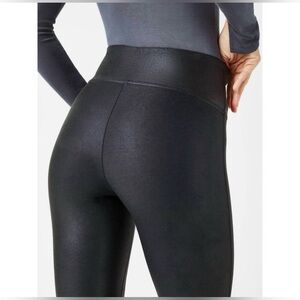SPANX Like New Large Faux Leather High-Rise Leggings - Black